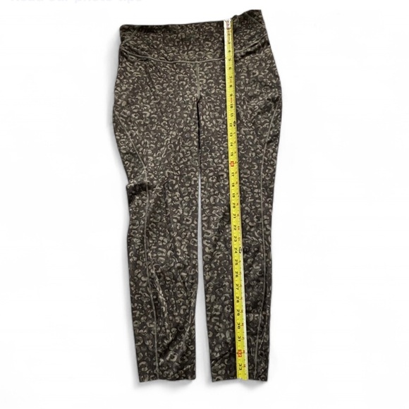 Lululemon Base Pace HR Tight 28” Camo Green Twill Multi NWT Size 12 - Picture 4 of 8